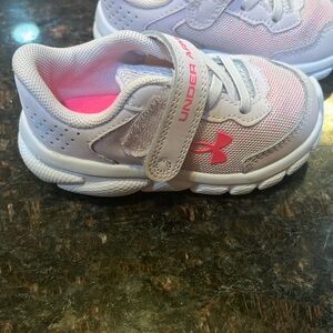 Under Armour toddler USA 5K never worn